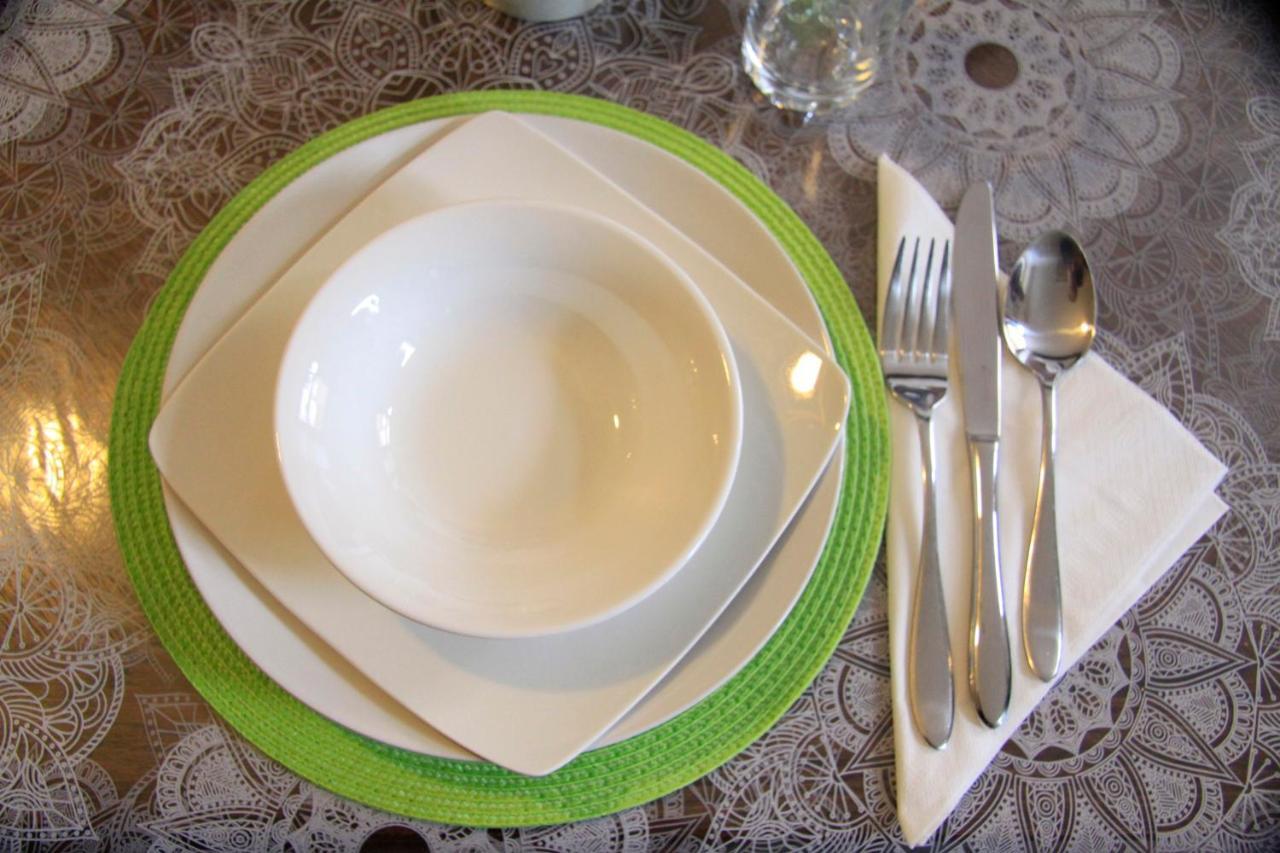 Bed and Breakfast Le Figuier La Foret-Auvray Экстерьер фото